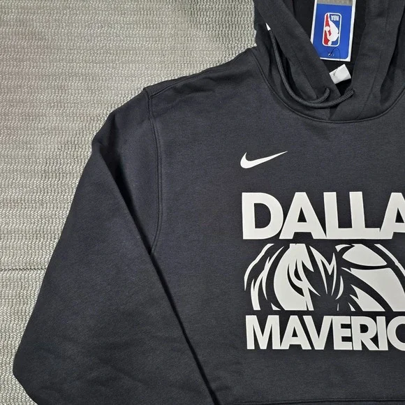 New Men's Nike Dallas Mavericks Courtside Club Pullover Hoodie Style FZ7689-010 - Picture 3 of 10